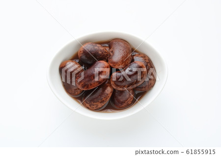 Boiled purple bean 61855915