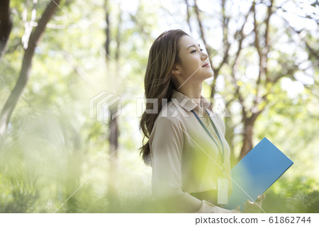 年輕女子,生活方式,商業 年輕女子,生活方式,商業 61862744