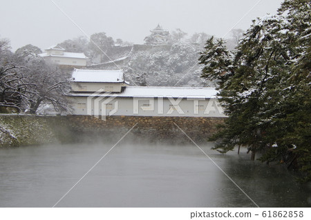 彥根城堡的雪 彥根城堡的雪 61862858