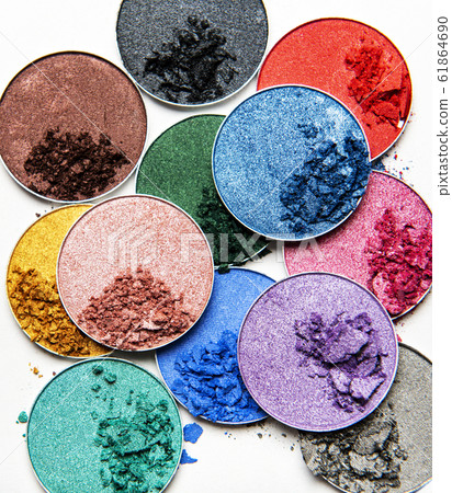 Assorted colors eyeshadow 61864690