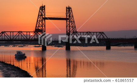 Dusk of Chikugo River rising bridge 61865557