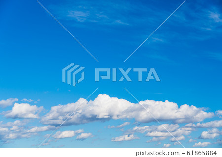 Winter clouds warm cyclones in winter Winter clouds warm cyclones in winter 61865884
