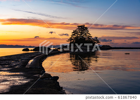 熄燈島日出 熄燈島日出 61867840