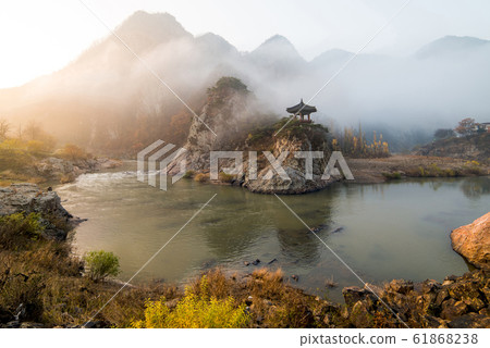 朦朧的早晨 61868238