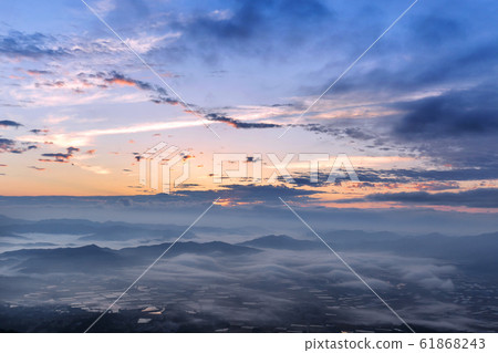 Sunrise 61868243