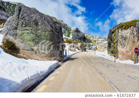 Landscape with snow in the Serra da Estrela. County of Guarda. Portugal Landscape with snow in the Serra da Estrela. County of Guarda. Portugal 61872837