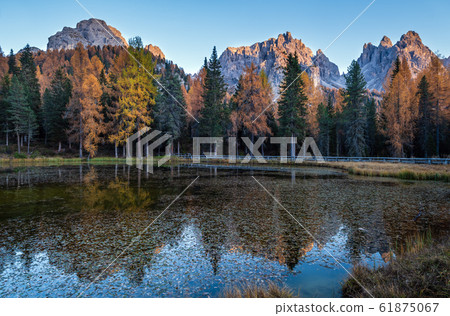 Beautiful autumn evening Lake Antorno and Three 61875067