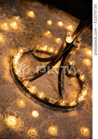 Lamp 61879739