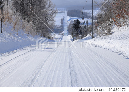 Roller Coaster Road-Winter 61880472