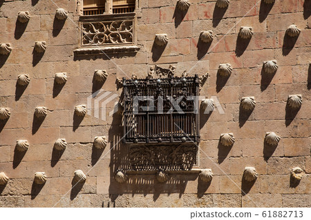 The historical House of the Shells built in 1517 in Salamanca, Spain 61882713