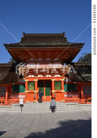 Minamichuro Gate of Usa Shrine (Usa City, Oita Prefecture) Minamichuro Gate of Usa Shrine (Usa City, Oita Prefecture) 61889166