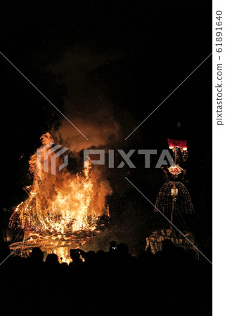Battle of Nozawa Onsen, Snow Festival, Fire Festival Battle of Nozawa Onsen, Snow Festival, Fire Festival 61891640