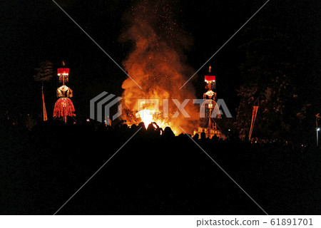 Battle of Nozawa Onsen, Snow Festival, Fire Festival Battle of Nozawa Onsen, Snow Festival, Fire Festival 61891701