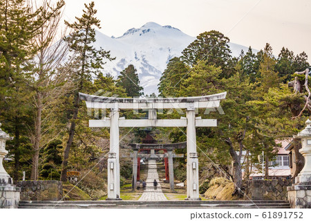 岩山神社 61891752