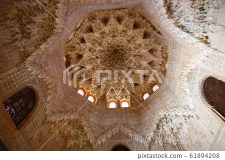 Ceiling between Avenserajes, between two sisters, Alhambra, Spain Ceiling between Avenserajes, between two sisters, Alhambra, Spain 61894208