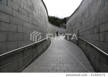 Seoul, Jung-gu, Namsangol, Hanok Village 61894272