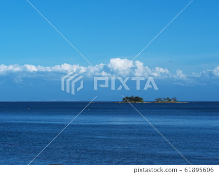立山山脈和阿布加島 61895606