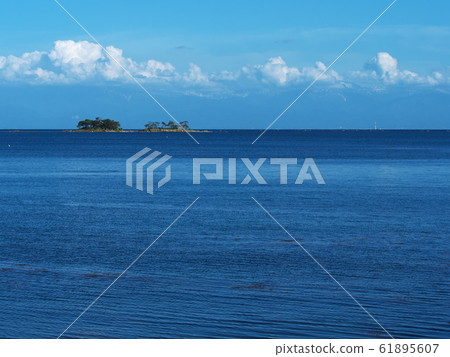 立山山脈和阿布加島 61895607
