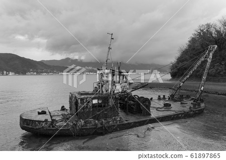 Abandoned boat at Rindo Monochrome [Nagasaki City] 61897865