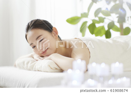 Young woman esthetic Young woman esthetic 61908674