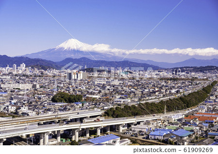 靜岡 富士山新幹線東名高速公路靜岡市容 照片素材 圖片 圖庫