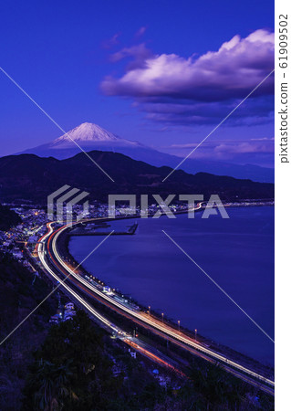 (Shizuoka Prefecture) Mt. Fuji view from Satsuma Pass 61909502