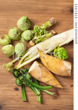 Spring vegetables Spring vegetables 61911655