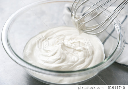 Fresh cream 61911740