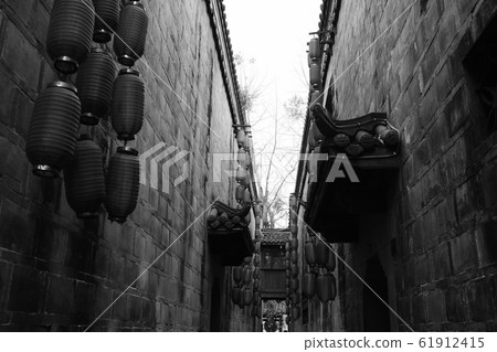 China road China road 61912415