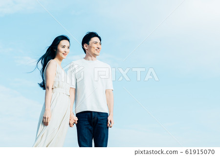 青年男女 青年男女 61915070