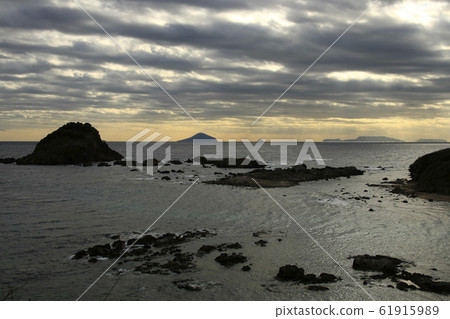 下田的伊豆群島 下田的伊豆群島 61915989