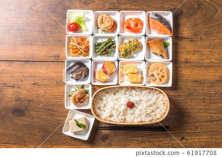 Japanese style famous lunch box (bento) 61917708