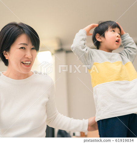 family child care mom 3 years old boy family child care mom 3 years old boy 61919834