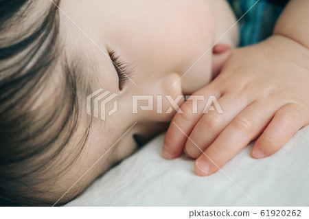 Baby Oirune Infant Infant Nap Nap Soup Finger Sucking Baby Oirune Infant Infant Nap Nap Soup Finger Sucking 61920262