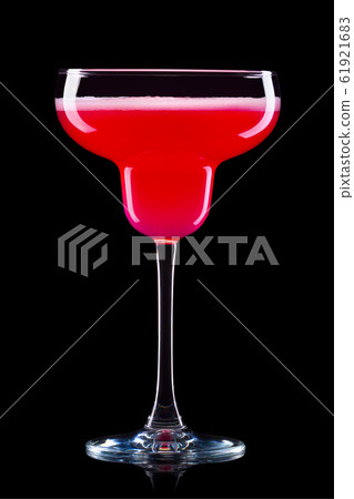 Margarita cocktail isolated on a black background 61921683