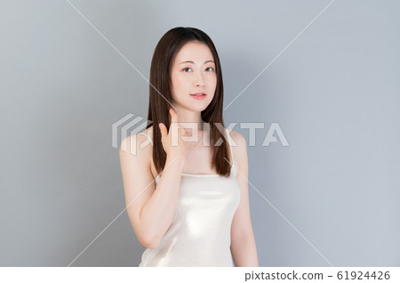護髮女性 61924426