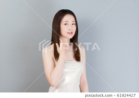 護髮女性 護髮女性 61924427