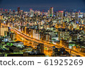 阪神高速公路經過城市的夜景 61925269
