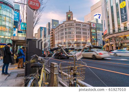 日本的東京城市景觀在東京銀座遺棄的自行車（我們繼續玩） 61927010