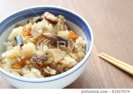 Gunpowder rice 61927074