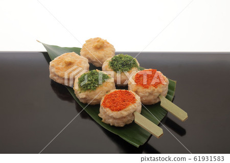 Tsukune Skewer 61931583