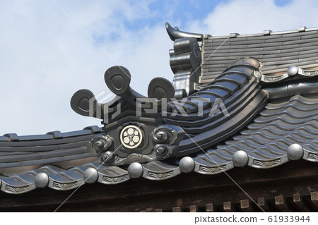 The roof of the temple 61933944