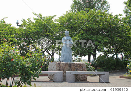 青銅雕像小野銀子 青銅雕像小野銀子 61939530