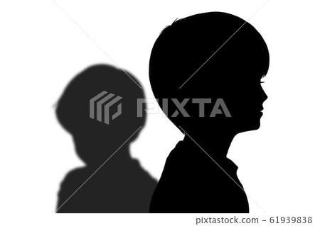 Silhouette of two boys with a sense of distance Silhouette of two boys with a sense of distance 61939838