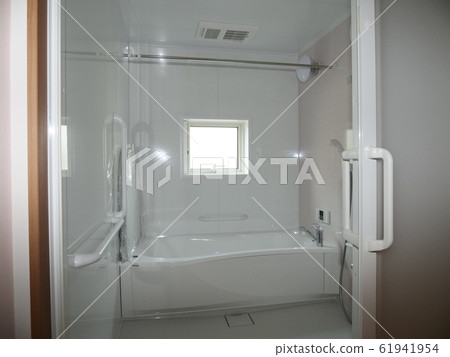 房屋照片建築照片護理設施清潔浴缸/浴室 房屋照片建築照片護理設施清潔浴缸/浴室 61941954