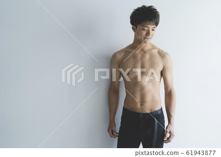 肌肉男 肌肉男 61943877