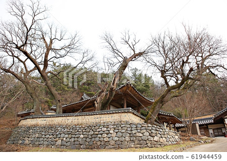 Yangdong Village 61944459