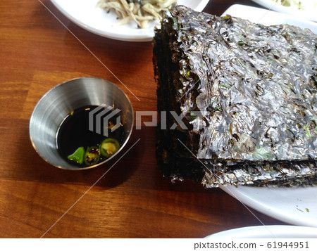 海藻和醬油 海藻和醬油 61944951