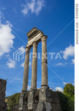 Roman Forum Romano 61946636