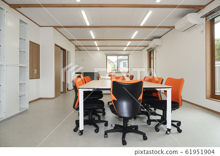 Conference room table and chairs 61951904